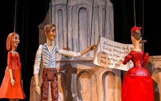 Naivní divadlo, Tři zlaté vlasy děda Vševěda